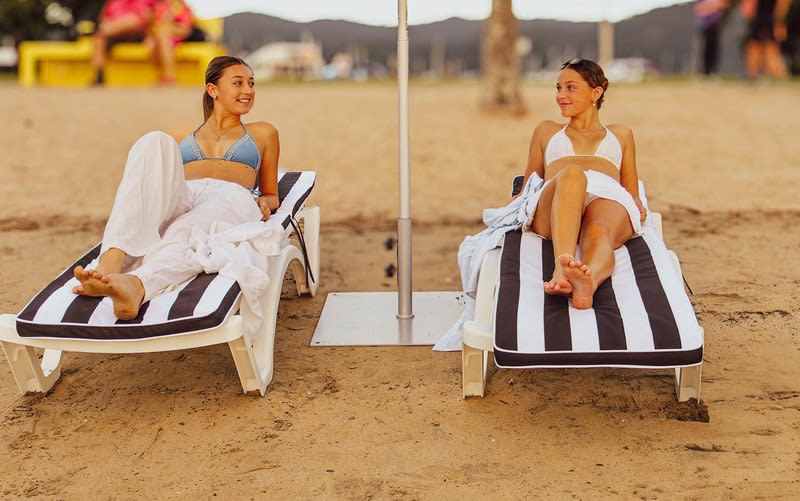Airlie Beach Lounge Hire - Whitsundays