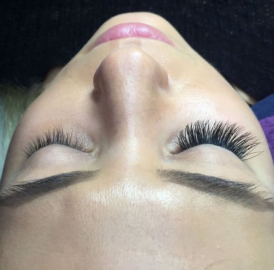 Well Established Eyelash Extension Studio On Main Road Shopping Strip In North Melbourne