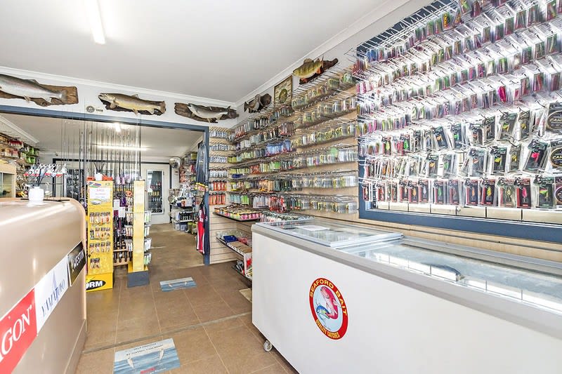 Lake Purrumbete - Outstanding Leasehold Opportunity With Guaranteed Income!! Lake Purrumbete - Outstanding Leasehold Opportunity With Guaranteed Income!!