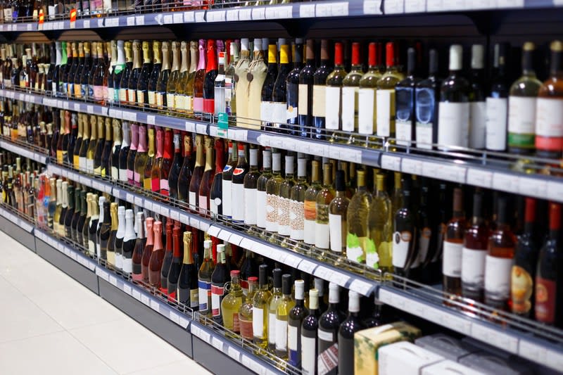 High-Exposure Bottle Shop  Strong Setup with Cool Room & Full Refrigeration [2604164]