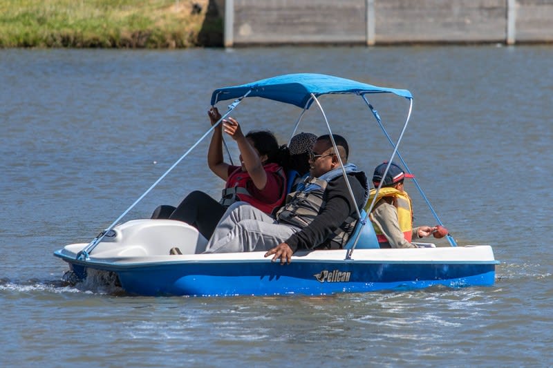 Award winning tourism business - watercraft hire Nagambie Lakes Award winning tourism business - watercraft hire Nagambie Lakes