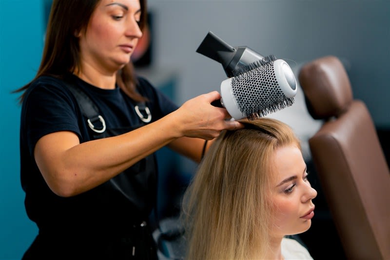 2 x Commercial Properties in Hughenden, QLD Includes Established Hair Salon 2 x Commercial Properties in Hughenden, QLD Includes Established Hair Salon