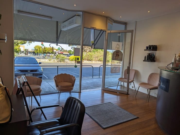 Spacious Hair Salon with Beauty Room in Prime Doncaster East Location Spacious Hair Salon with Beauty Room in Prime Doncaster East Location