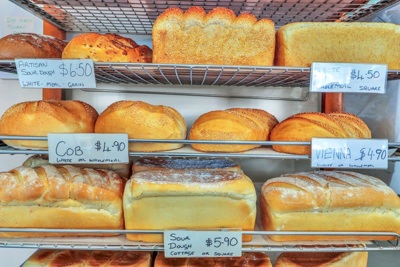 PROFITABLE BUSINESS FOR SALE High-Country Bakehouse  Mansfield, Victoria