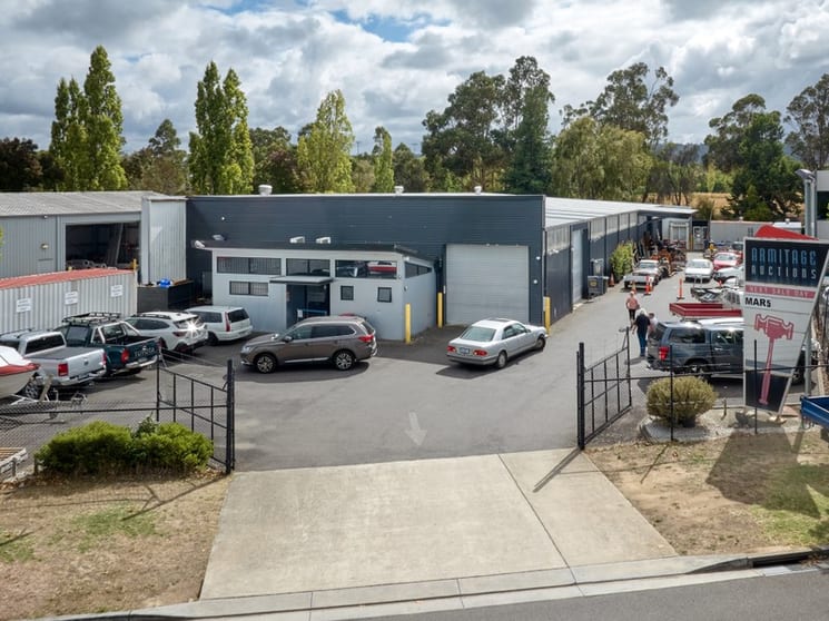 Armitage Auctions - Respected, High Performing Local Business Armitage Auctions - Respected, High Performing Local Business