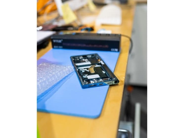 Pop Phones Franchise Tech Retail & Repairs with National Brand Backing Pop Phones Franchise Tech Retail & Repairs with National Brand Backing