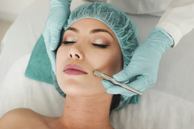Street-Front Beauty Clinic in Popular Mascot Precinct | Stylish Fit-Out | Stable Lease | Business for Sale Street-Front Beauty Clinic in Popular Mascot Precinct | Stylish Fit-Out | Stable Lease | Business for Sale