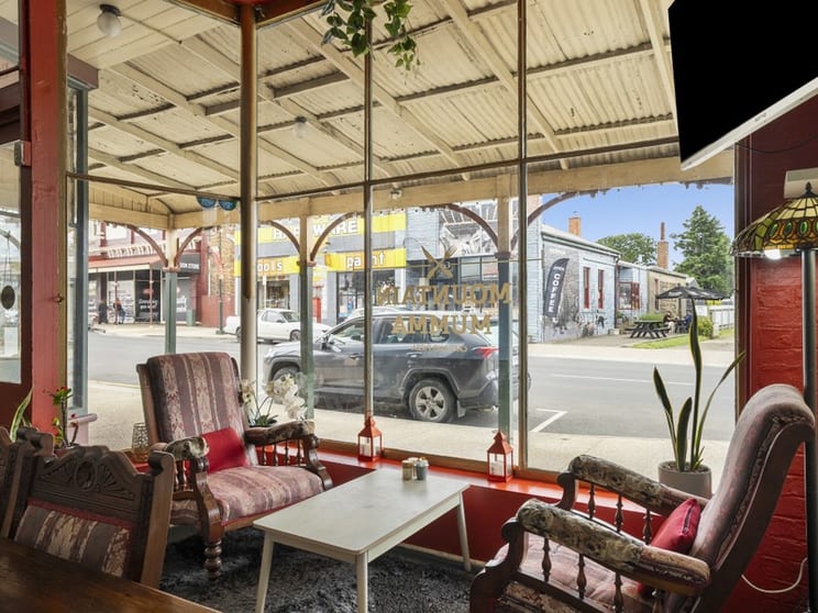 Iconic Café in the Heart of Sheffield Enroute To Cradle Mountain Iconic Café in the Heart of Sheffield Enroute To Cradle Mountain