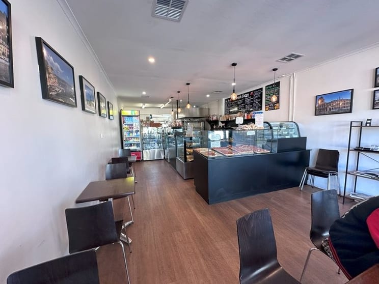 ** Sold ** 5 Bakery Café Loc On The Parade Rent $606pw Inc O/g $98,000+gst