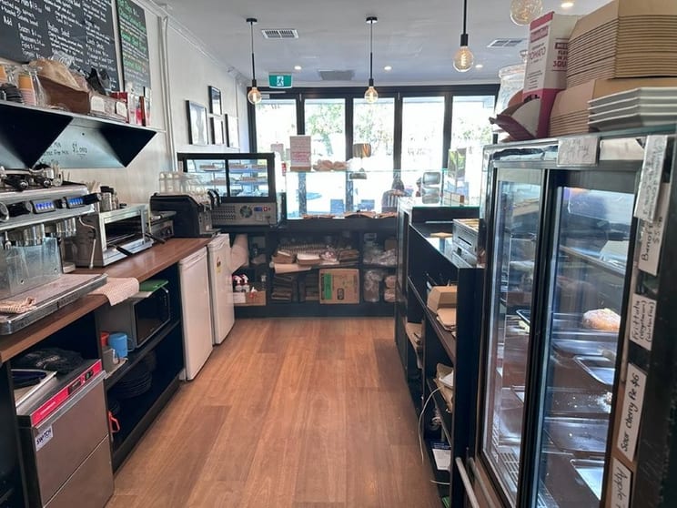 ** Sold ** 5 Bakery Café Loc On The Parade Rent $606pw Inc O/g $98,000+gst