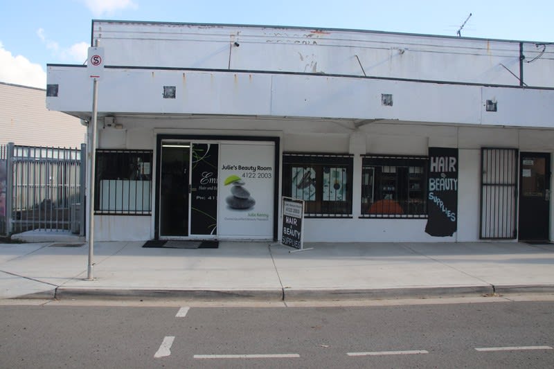 Eminence Hair & Beauty Supplies Eminence Hair & Beauty Supplies