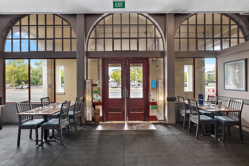 Authentic Thai Restaurant for Sale in City  Turnkey Opportunity City Location
