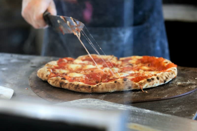 Pizza Takeaway Shop for Sale | $8K Weekly Takings | $575 Rent P/W [2605181]