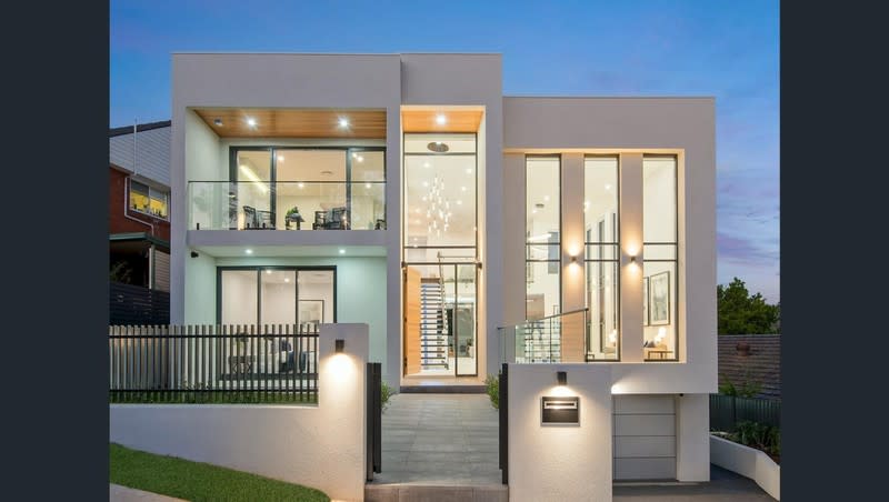 Aluminium Fabrication Windows and Doors, Strong Profits, 22 Years Established Aluminium Fabrication Windows and Doors, Strong Profits, 22 Years Established
