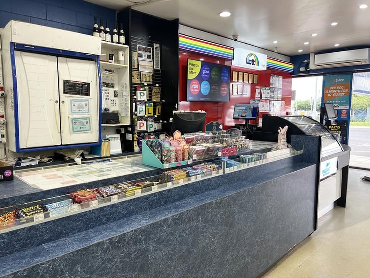 Piagnos News & Coffee Bar - Mareeba, Atherton Tablelands
