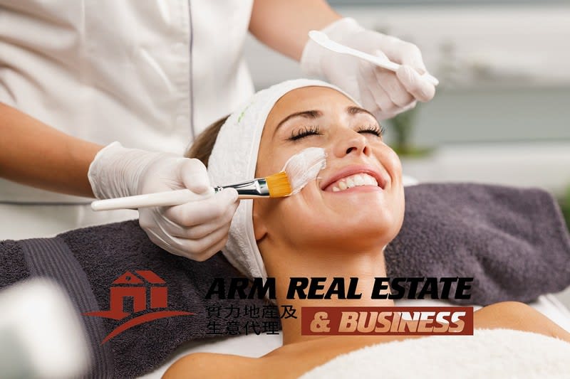 Near Mckinnon Medispa / Beauty Salon Business | Large Shop Front