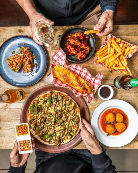 Own an Arthur's Pizza Franchise  NSW325