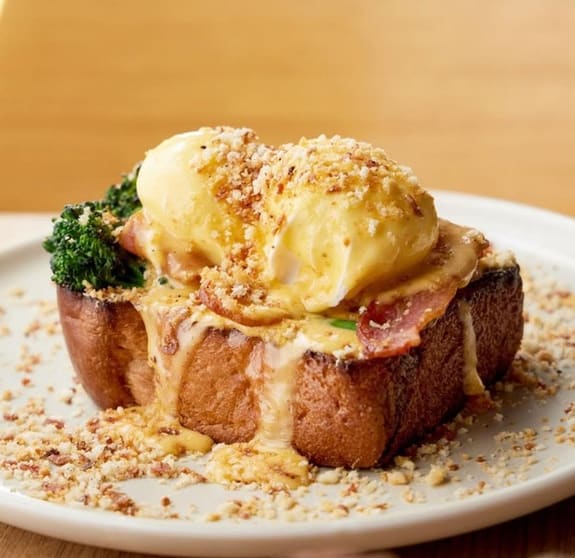 Thriving Bayside Café  Strong Profits, Day Trade Only, Prime Location