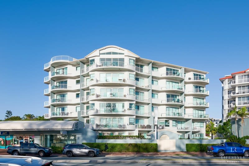 Instant Income, Lifestyle Appeal and No Franchise Fees  Alex Seaside Resort Business Only