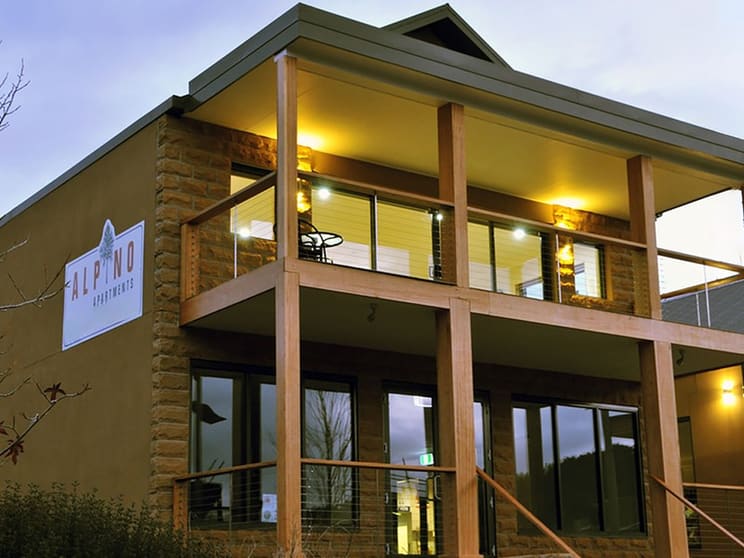 Rooms To Rent, Offices To Lease, Snowbunnies To Ski - 9cf