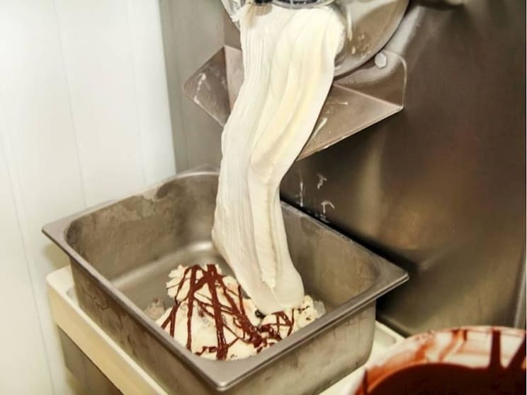Gelateria Shop With Onsite Production Gelateria Shop With Onsite Production