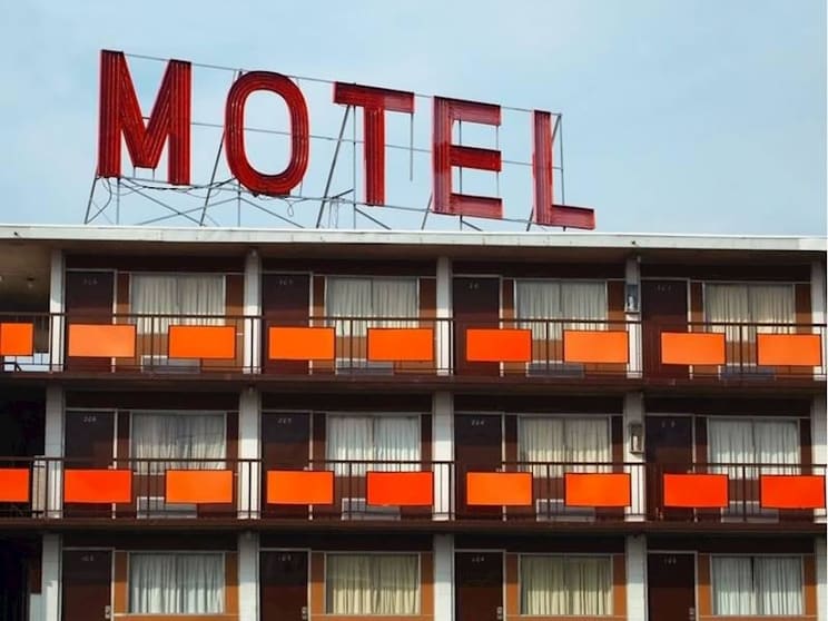 Regional QLD Leasehold Motel - 21 Rooms with Restaurant