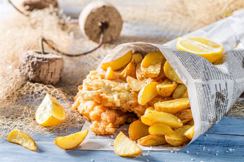 Popular Fish & Chippery Popular Fish & Chippery