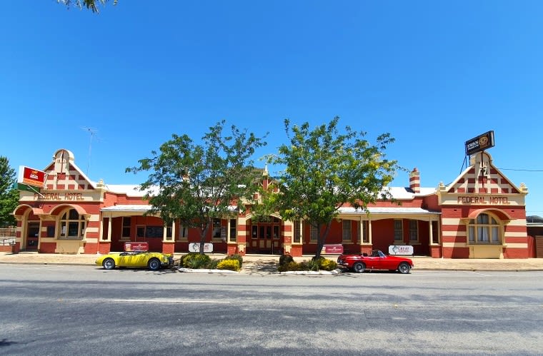 UNDER CONTRACT - Federal Hotel / Motel, Berrigan NSW - 1P0557 UNDER CONTRACT - Federal Hotel / Motel, Berrigan NSW - 1P0557
