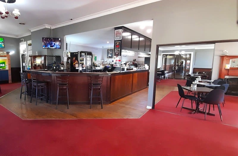 UNDER CONTRACT - Federal Hotel / Motel, Berrigan NSW - 1P0557 UNDER CONTRACT - Federal Hotel / Motel, Berrigan NSW - 1P0557