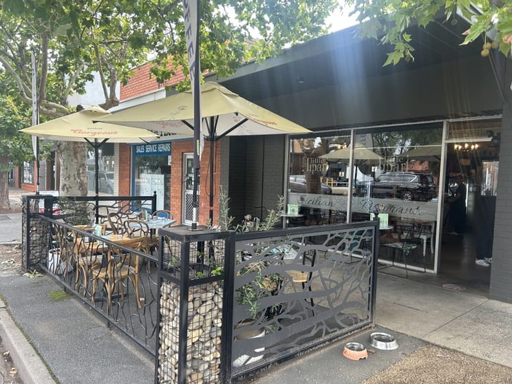 Café for Sale Prime Corner Location in Shepparton Café for Sale Prime Corner Location in Shepparton