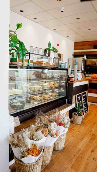 Thriving Beachside Café Opportunity - Papercup Coffee Tugun Thriving Beachside Café Opportunity - Papercup Coffee Tugun