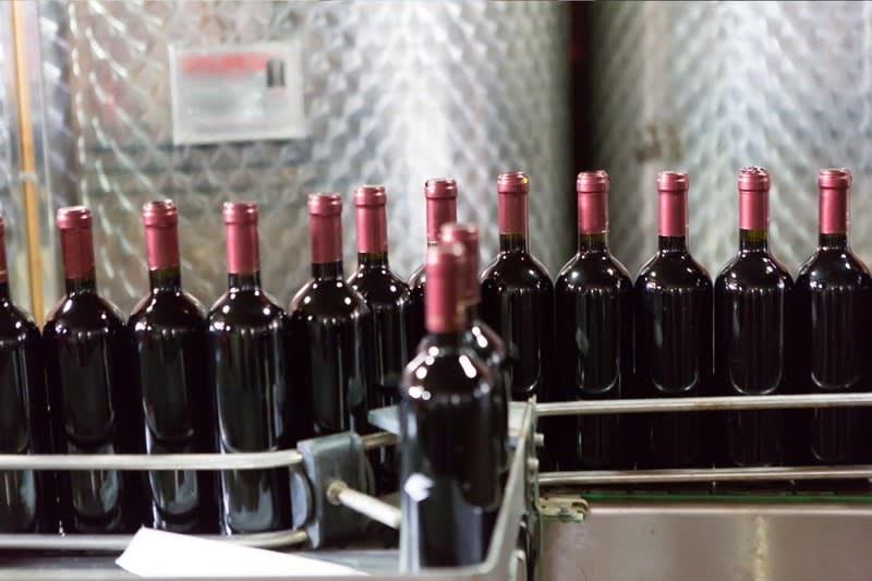 Niche, Highly Scalable Manufacturing Business Global Wine & Spirits Industry Niche, Highly Scalable Manufacturing Business Global Wine & Spirits Industry