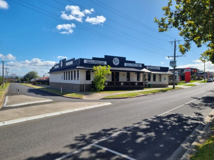 National Restaurant Franchise Opportunity. Excellent Net Profit Estabishment. National Restaurant Franchise Opportunity. Excellent Net Profit Estabishment.
