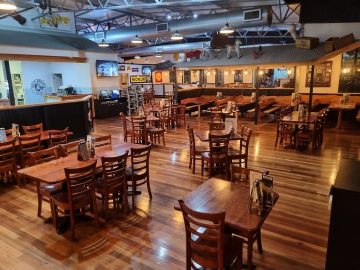 National Restaurant Franchise Opportunity. Excellent Net Profit Estabishment. National Restaurant Franchise Opportunity. Excellent Net Profit Estabishment.