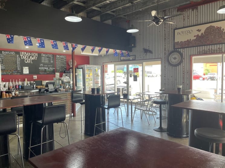 Busy food outlet - in prime location