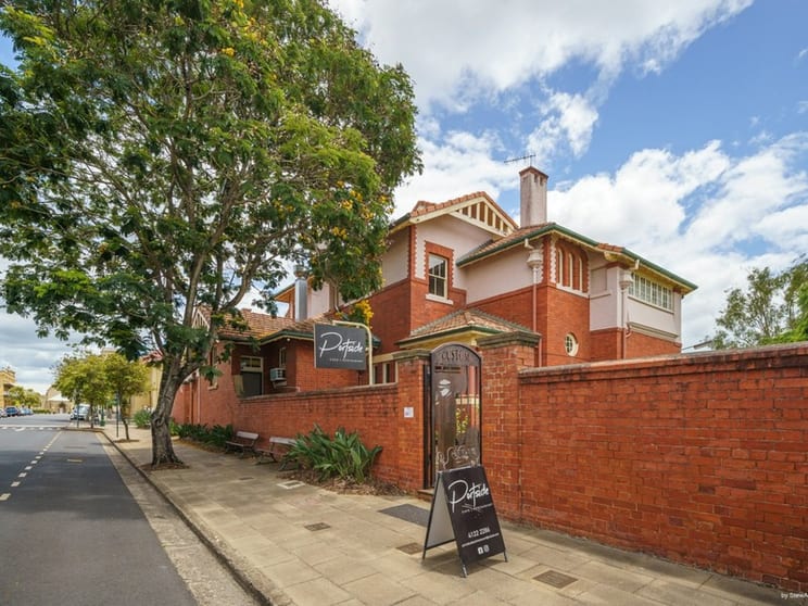 Award Winning Cafe/Restaurant for Sale in Maryborough Queensland