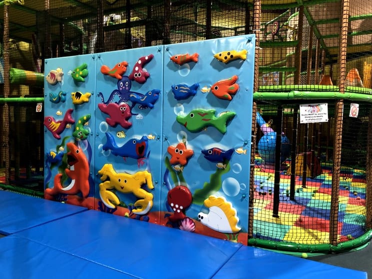 Lollipops Playland and Cafe Springwood Indoor Playcentre / Playground Lollipops Playland and Cafe Springwood Indoor Playcentre / Playground