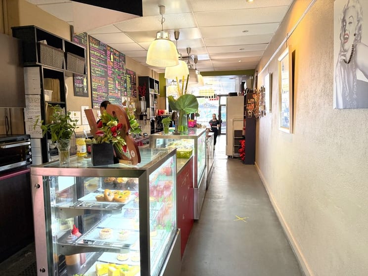 LEASEHOLD - Muddy Waters Cafe, Wangaratta VIC - 1P0568
