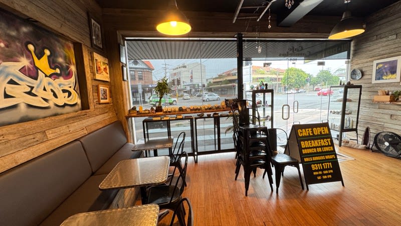 Matraville - Licensed Café - Main Corner + Snug 1 Bedroom Apartment Above Cafe Matraville - Licensed Café - Main Corner + Snug 1 Bedroom Apartment Above Cafe