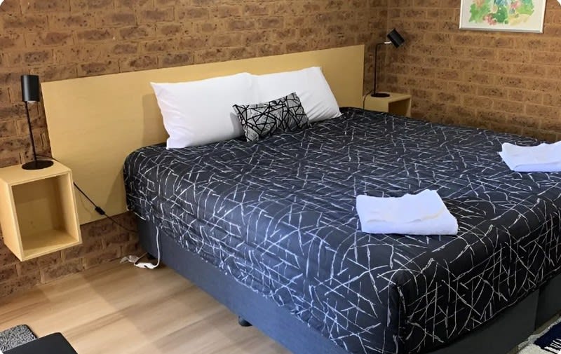 Motel for Sale - 24 Units in the Heart of Town - Northern Riverina Region