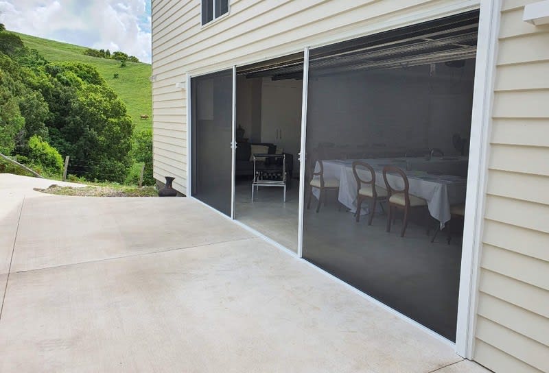 Leading Retractable Screen Manufacturer Business - REV 1.9M p.a (Our Ref: D2087) Leading Retractable Screen Manufacturer Business - REV 1.9M p.a (Our Ref: D2087)