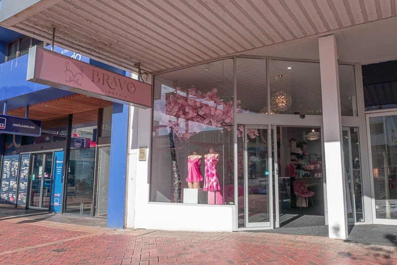 Bra-Vo Lingerie & Body Boutique Bra-Vo Lingerie & Body Boutique