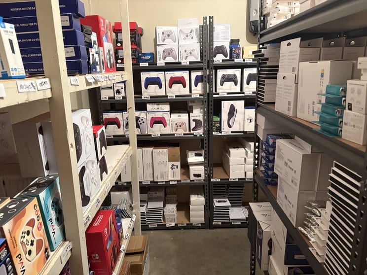 Scalable Dual-Brand E-Commerce| Exclusive Brands | Massive Growth Potential Scalable Dual-Brand E-Commerce| Exclusive Brands | Massive Growth Potential
