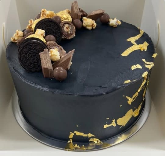 Cakes on Carthew  Lifestyle Friendly Business with Freehold Bakery and Residence