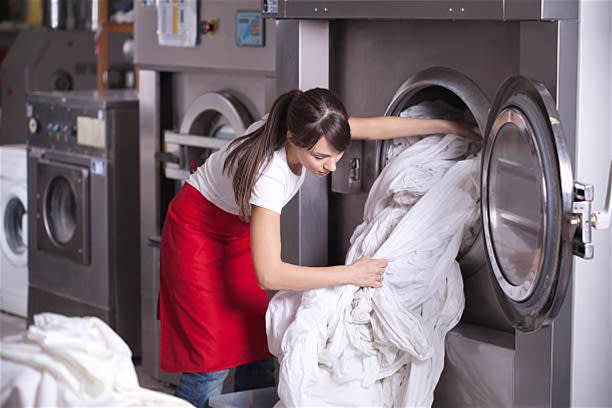 $100K+ EBITDA Dry Cleaning Business | Fully Managed or Owner-Operated Upside $100K+ EBITDA Dry Cleaning Business | Fully Managed or Owner-Operated Upside