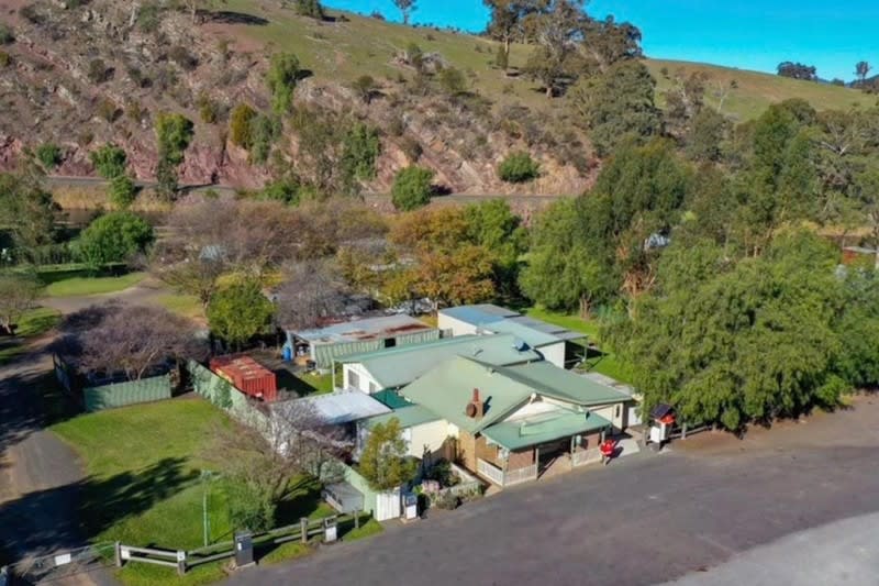 Caravan Park, General Store and Fuel with Pub potential Caravan Park, General Store and Fuel with Pub potential