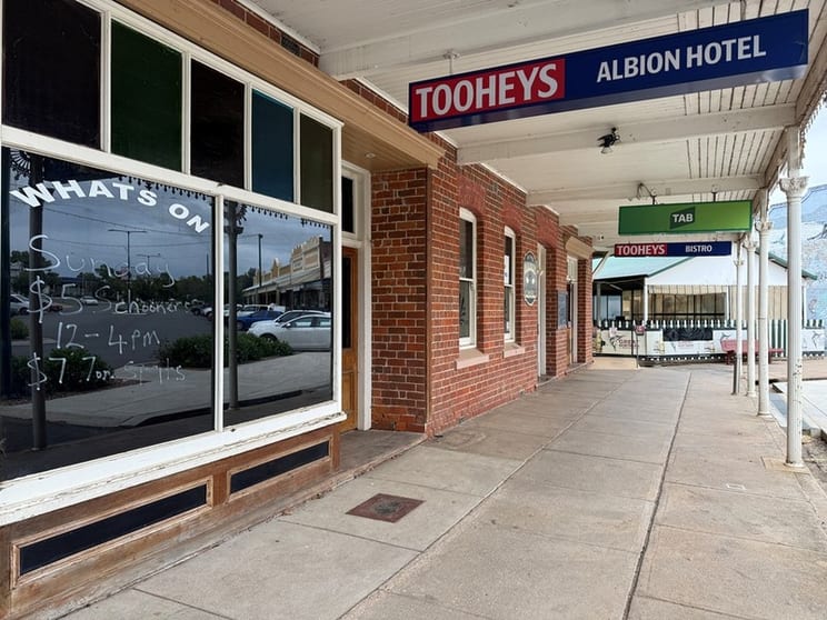 Freehold Hotel for Sale - Albion Hotel, Grenfell Freehold Hotel for Sale - Albion Hotel, Grenfell