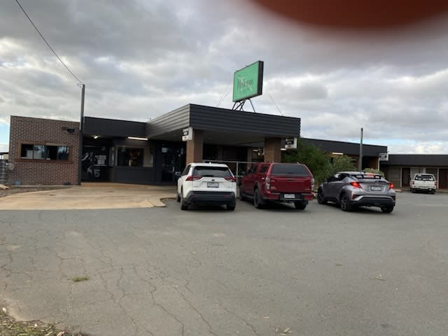 The Wallenjoe Hotel & Potential Motel  Prime Freehold on the Midland Hwy Stanhope