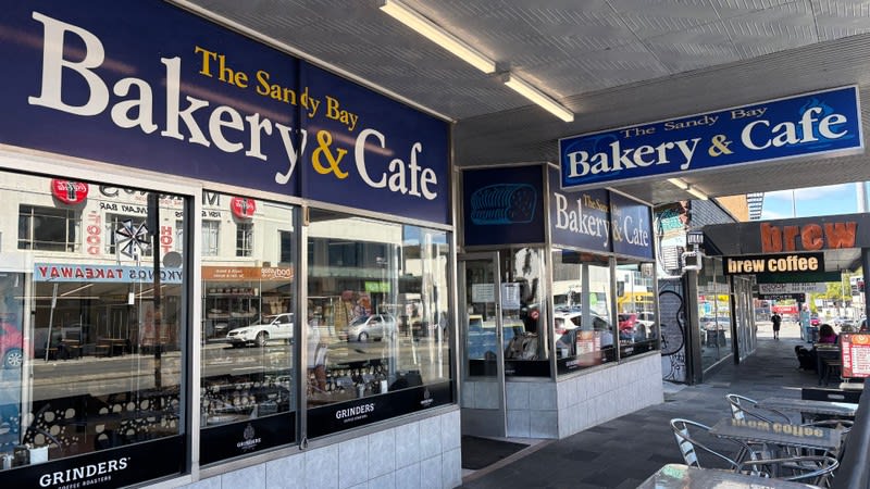Price adjusted as owners retiring - Established Sandy Bay Bakery & Café with Loyal Local Following