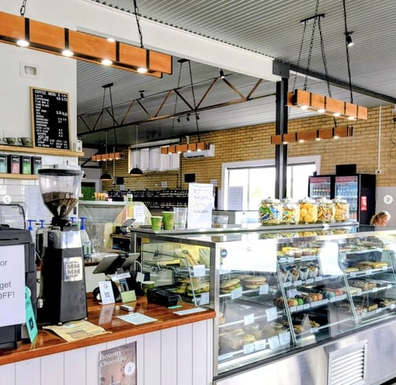 LEASEHOLD - Mountains Of Chocolate Cafe, Ararat VIC - 1P0588 LEASEHOLD - Mountains Of Chocolate Cafe, Ararat VIC - 1P0588